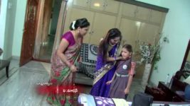 Koilamma S06E189 Chinni in Grave Danger Full Episode