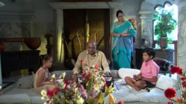 Koilamma S06E34 Krishna to Sing on Radio Full Episode