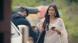 Mehndi Hai Rachne Waali (star plus) S01E123 Raghav Decides to Surrender Full Episode