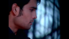 Pyaar Kii Ye Ek Kahaani S03 E05 Arnab donates blood to Piya