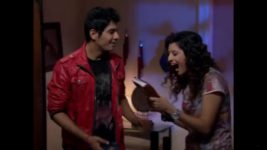 Pyaar Kii Ye Ek Kahaani S08 E30 Arnab hosts a party