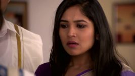 Yeh Hai Mohabbatein S26E18 Raman Searches for the Clip Full Episode