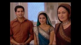 Yeh Rishta Kya Kehlata Hai S06E28 Varsha falls down the stairs Full Episode