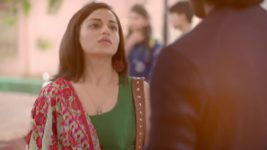 Adhe Kangal S01E18 Piya's New Task Full Episode