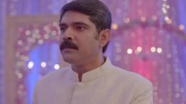 Adhe Kangal S01E209 Mohini to Team Up with Shalaka? Full Episode