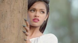 Adhe Kangal S01E21 Piya in Danger Full Episode
