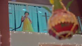 Adhe Kangal S01E288 Adithya Learns the Truth Full Episode