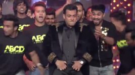 Bigg Boss (Colors tv) S06 E96 Urvashi Dholakia clinches the show