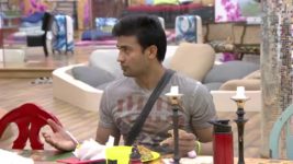 Bigg Boss (Colors tv) S07 E100 Sangram becomes first finalist