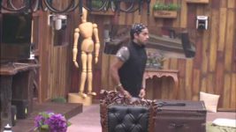 Bigg Boss (Colors tv) S08 E130 Face Reader 'Janardhan' Predict the future of BiggBoss 8