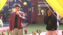 Bigg Boss (Colors tv) S10 E94 Day 94: Mona and Vikrant tie the knot!