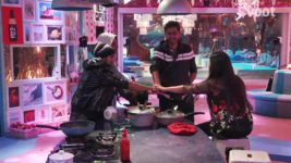 Bigg Boss (Colors tv) S12 E95 KV: You are a piece of cheat