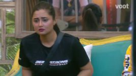 Bigg Boss (Colors tv) S13 E132 Kick-starting a healthy day with Shilpa!