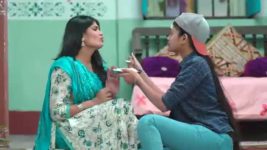 Laxmichya Paaulanni S01 E29 Advait, Naina's Cafe Date