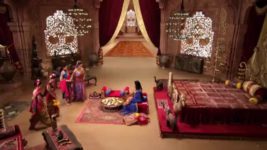 Mahabharat Star Plus S02 E11 Vidura welcomes Pandu and Kunti