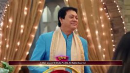 Parineeti (Colors tv) S01 E612 Neeti torches Rajeev's house