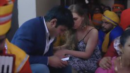 Aangan Apno Ka S01 E40 Pallavi Enters The Hotel
