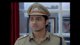 Kanamachi S01 E14 Katha asks Jibon about her mother
