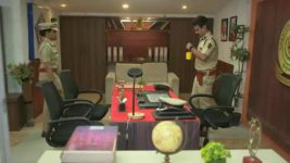 Karan Gunhyala Mafi Nahi S01 E216 Dena Lagtoy Mi Tumcha