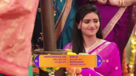 Laxmichya Paaulanni S01 E43 Naina in a Dilemma