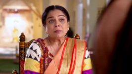 Naamkaran S03E21 Dayawanti Makes Avni Beg Full Episode