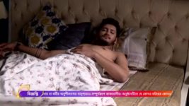 Pherari Mon S01 E452 Parama gets arrested