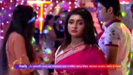 Pherari Mon S01 E465 Agni gets mocked