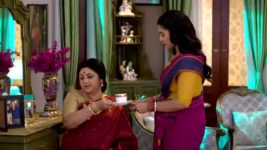 Tumi Ashe Pashe Thakle S01 E117 Parvati Ridicules Ranajit