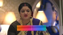 Ek Thi Rani Ek Tha Ravan S01E93 Dadi Holds Premlata at Gunpoint Full Episode