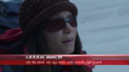 Everest (Star Plus) S04 E02 Anjali rescues her teammates