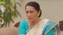 Lagnachi Bedi S01E199 Is Raghav in Love? Full Episode