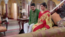 Mem Bou S02E44 Koustav In A Soup! Full Episode