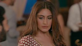 Naagin (Colors tv) S05 E08 Veer comes to Bani's rescue!