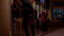 Shob Choritro Kalponik S02 E13 Mallika kills Bireshwar!
