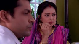 Shob Choritro Kalponik S05 E12 Abir wants Kuhu to remarry