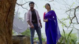 Malli Nindu Jabili S01 E604 Malli Breaks Down