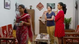 Chotya Bayochi Mothi Swapna S01 E482 A New Idea In Gautami's Head