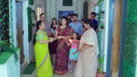 Ennenno Janmala Bandham S01E173 Chithra In a Fix Full Episode