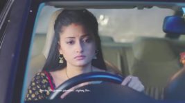 Ennenno Janmala Bandham S01E186 Vedaswini in Trouble Full Episode