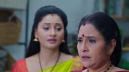 Ennenno Janmala Bandham S01E203 Vasanth Complements Chithra Full Episode