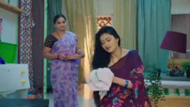 Ennenno Janmala Bandham S01E219 Vedaswini Chooses Yash's Gift Full Episode