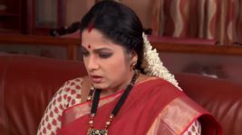 Kumkuma Puvvu (Maa Tv) S07 E61 Renuka's Smart Move