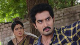 Kumkuma Puvvu (Maa Tv) S08 E1055 Sandeep Saves Jayanthi