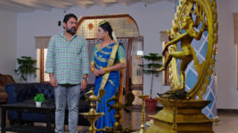 Kumkuma Puvvu (Maa Tv) S08 E1720 Arun Misleads Amrutha