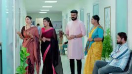Kumkuma Puvvu (Maa Tv) S08 E2017 Anjali Prays for Bunty