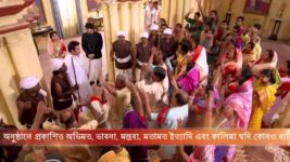 Sanyashi Raja S04E25 Bimboboti Stands by the Villagers Full Episode