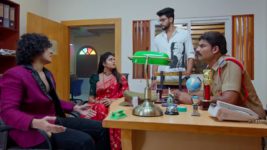 Jagadhatri (zee telugu) S01 E217 29th April 2024