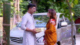 Badhua (Star Jalsha) S01 E43 Will Ron Attend the Event?