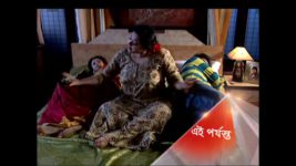 Jolnupur S03 E24 Kaju prepares food for the guests