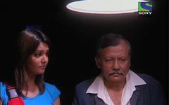 Karamchand S01 E06 Murder of Three Friends